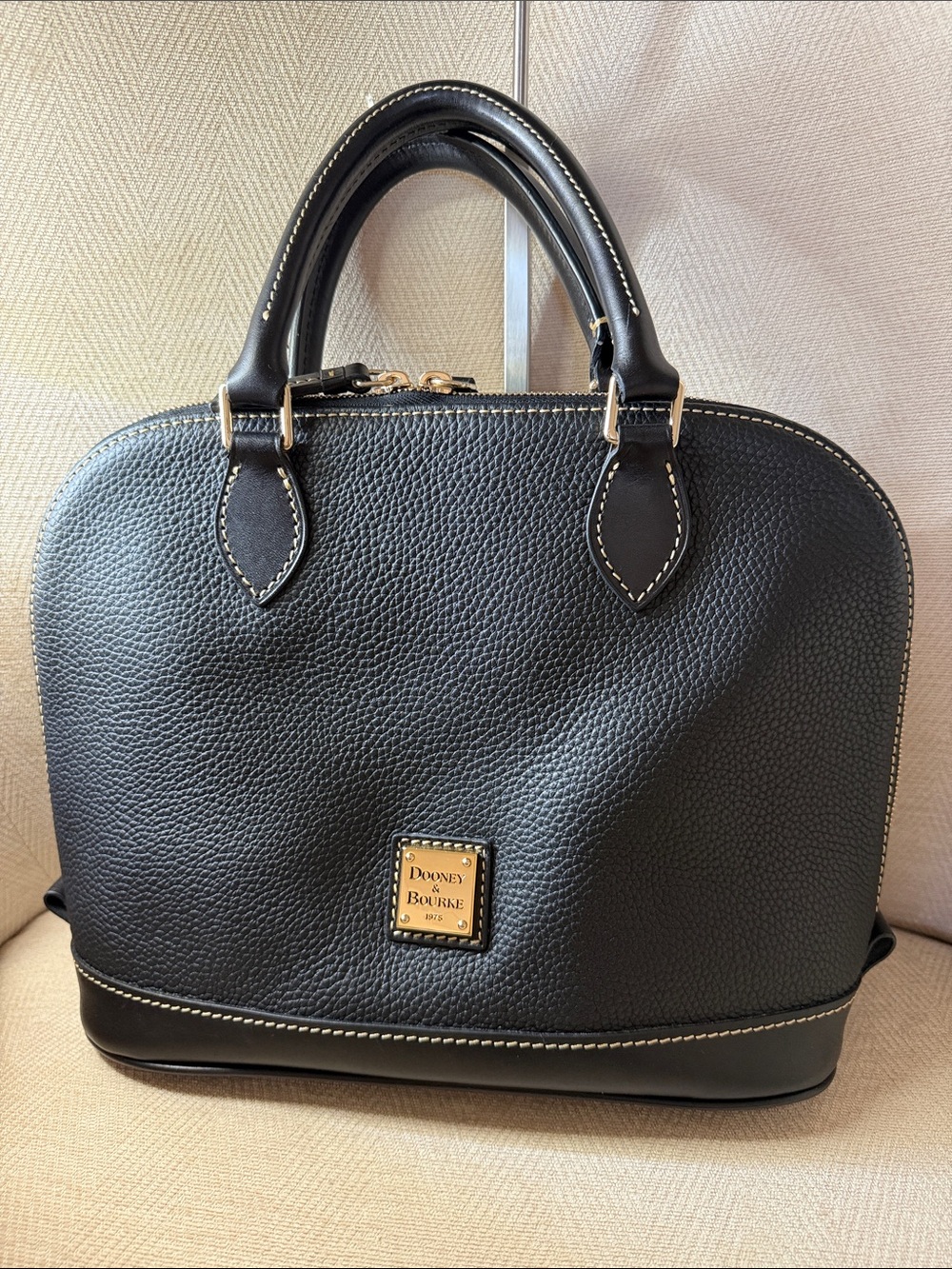 Dooney & Bourke Black Pebbled Leather Dome Satchel with Gold Hardware NWOT - Picture 4 of 13
